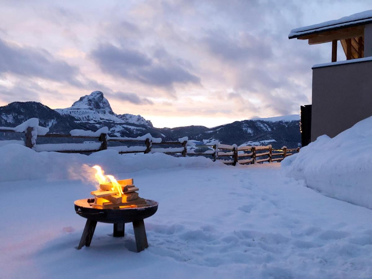 شقة Alpinus Agriturism سان مارتينو-إن-باديا المظهر الخارجي الصورة